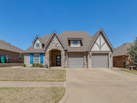 Photo of 9417 NW 88th Street, Yukon, OK 73099 (MLS # 1220297)