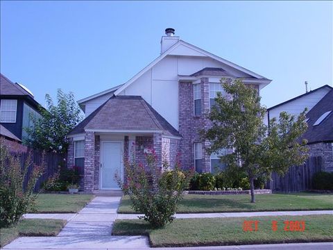 Photo of 2514 Lakecrest Drive, Moore, OK 73170 (MLS # 1227196)