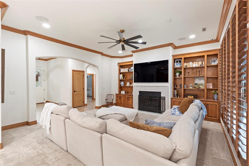 Shawnee, Oklahoma 74804, United States, 4 Bedrooms Bedrooms, ,3 BathroomsBathrooms,Residential,Active,153311