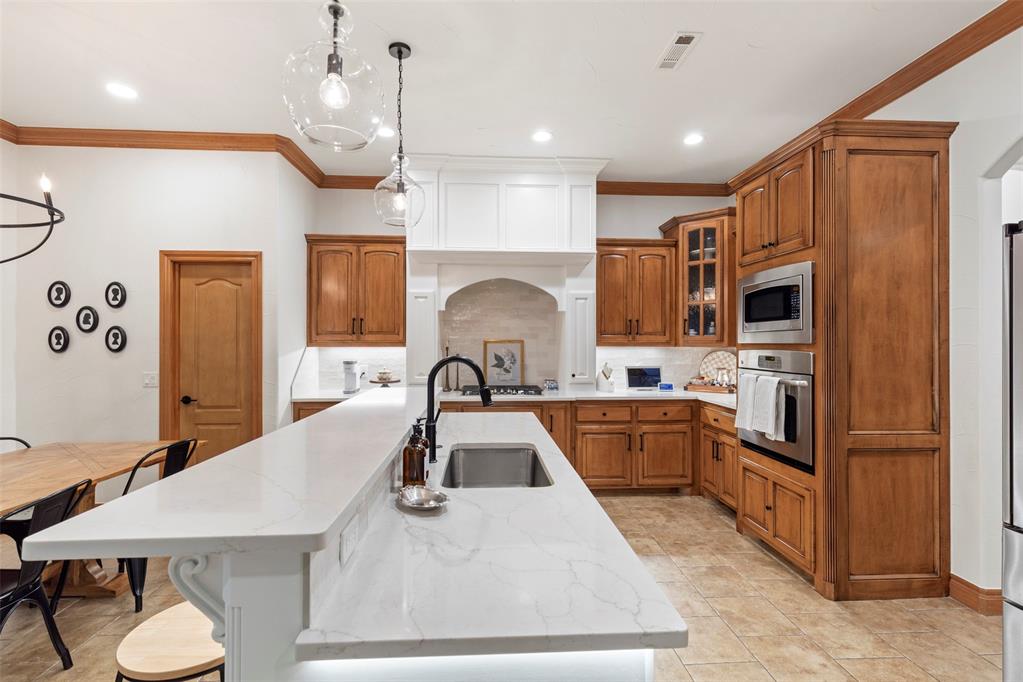 Shawnee, Oklahoma 74804, United States, 4 Bedrooms Bedrooms, ,3 BathroomsBathrooms,Residential,Active,153311