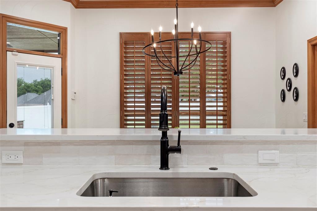 Shawnee, Oklahoma 74804, United States, 4 Bedrooms Bedrooms, ,3 BathroomsBathrooms,Residential,Active,153311