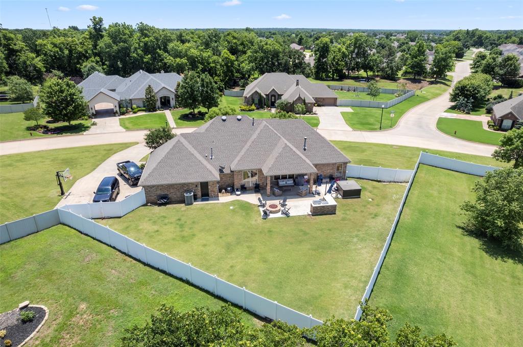 Shawnee, Oklahoma 74804, United States, 4 Bedrooms Bedrooms, ,3 BathroomsBathrooms,Residential,Active,153311