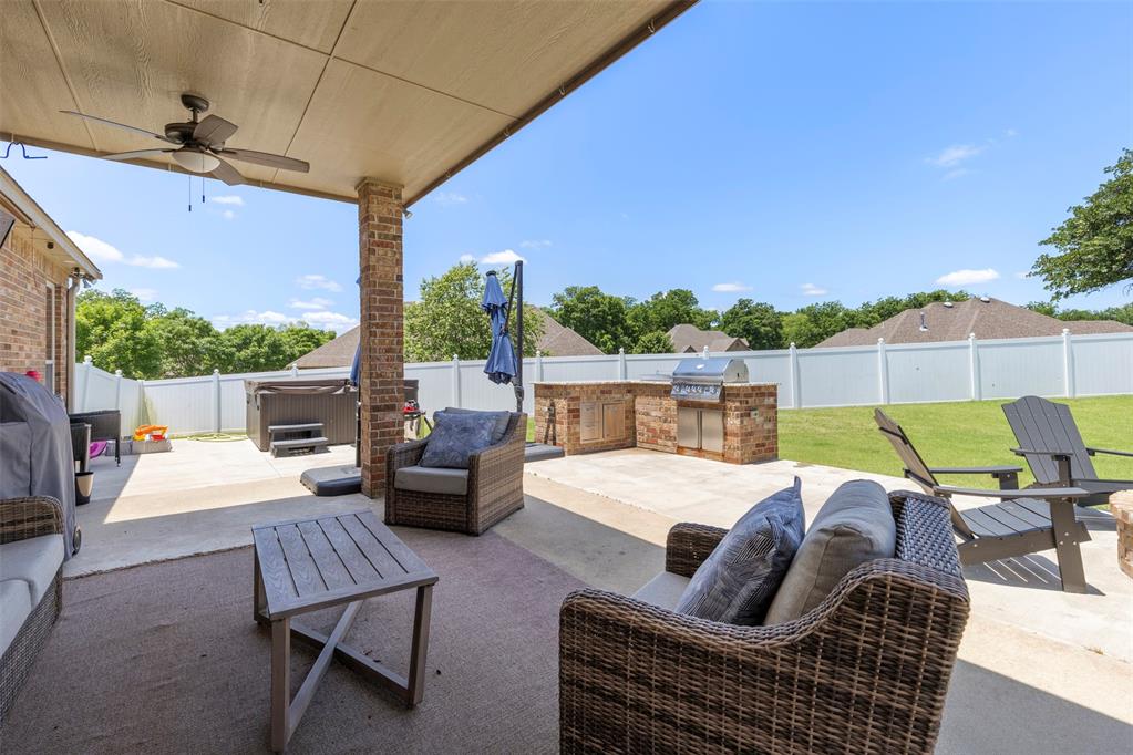 Shawnee, Oklahoma 74804, United States, 4 Bedrooms Bedrooms, ,3 BathroomsBathrooms,Residential,Active,153311