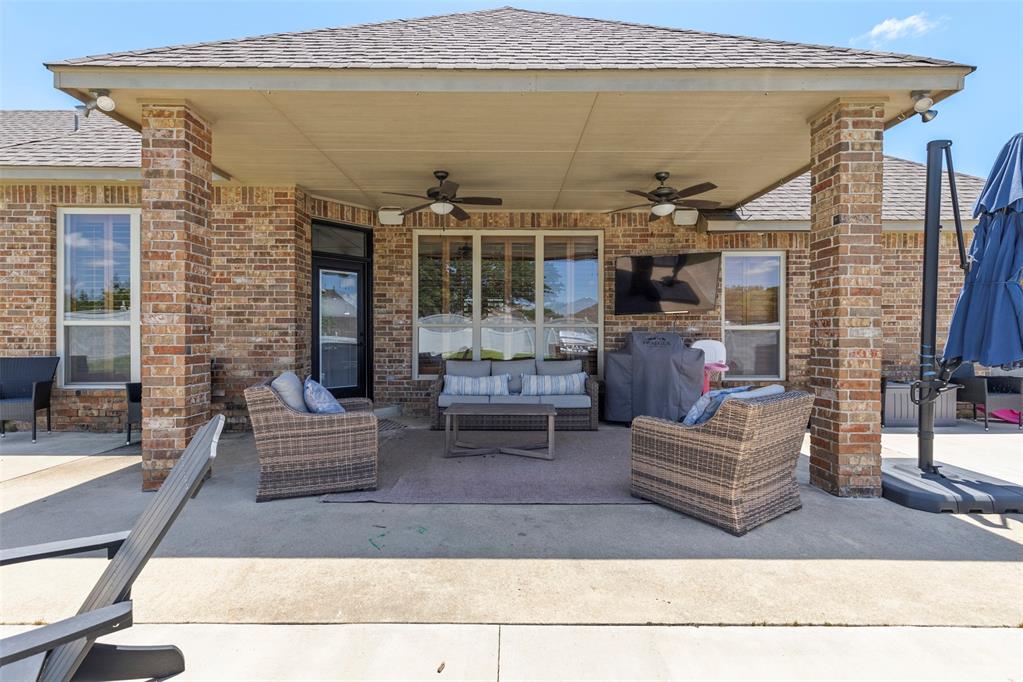 Shawnee, Oklahoma 74804, United States, 4 Bedrooms Bedrooms, ,3 BathroomsBathrooms,Residential,Active,153311