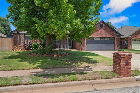 Photo of 1608 Redtail Hawk, Edmond, OK 73003 (MLS # 1236802)