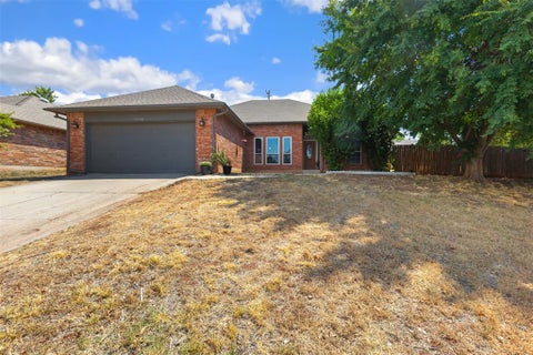 Photo of 17300 Valley Crest, Edmond, OK 73012 (MLS # 1246933)
