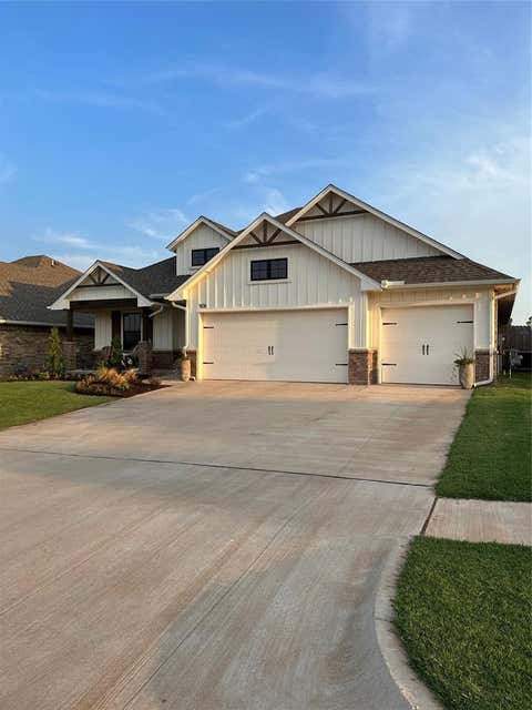 Photo of 908 SE 30th Street, Moore, OK 73160 (MLS # 1238933)