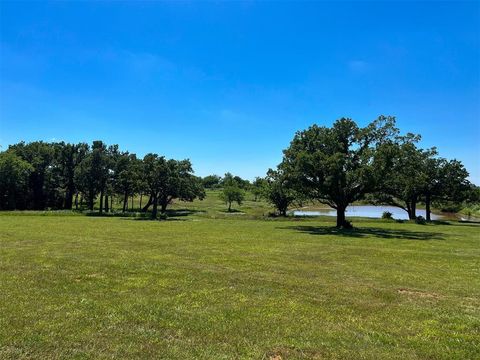Photo of 11 Camp/Lakewood Road, Guthrie, OK 73044 (MLS # 1147118)