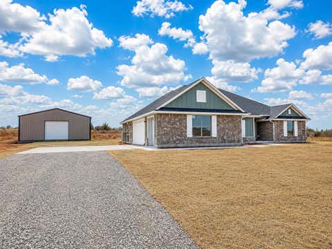 Photo of 1983 Twin Spires Trail, Blanchard, OK 73010 (MLS # 1211664)