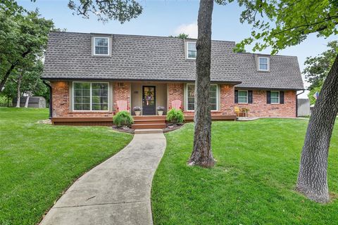 Photo of 2113 Hummingbird Lane, Edmond, OK 73034 (MLS # 1227383)