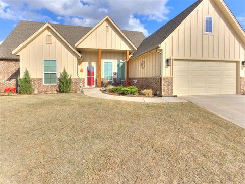Photo of 1305 Katelyn Court, Yukon, OK 73099 (MLS # 1219508)