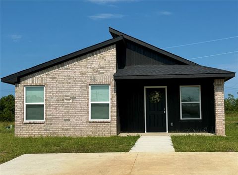 Photo of 844 Elm Street, Seminole, OK 74868 (MLS # 1237729)