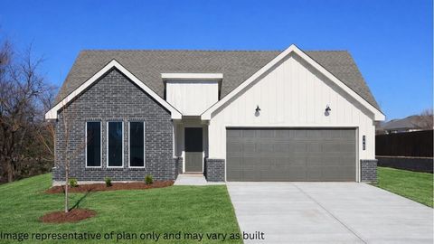Photo of 4925 Maleah Avenue, Noble, OK 73068 (MLS # 1214107)