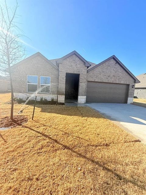 Photo of 2613 Kathleens Crossing, Yukon, OK 73099 (MLS # 1208468)