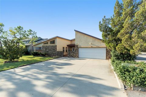 Photo of 6316 W Hefner Road, Oklahoma City, OK 73162 (MLS # 1228588)