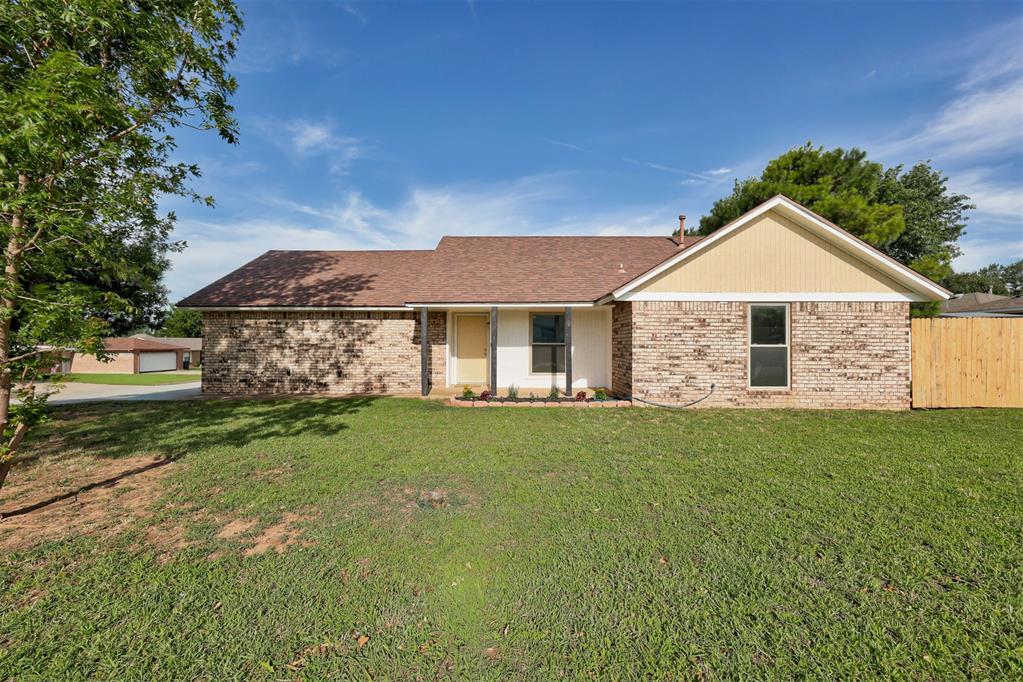 Photo 1 of 20 — 12401 SW 6th Street, Yukon, OK 73099