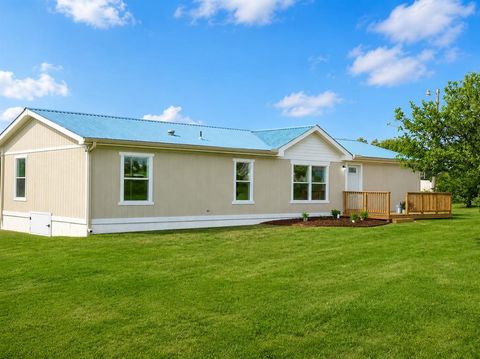 Photo of 1409 Jacy Lane, Blanchard, OK 73010 (MLS # 1227110)