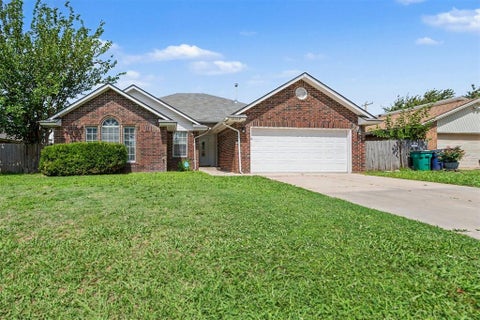Photo of 10109 S Hillcrest Drive, Oklahoma City, OK 73159 (MLS # 1236966)