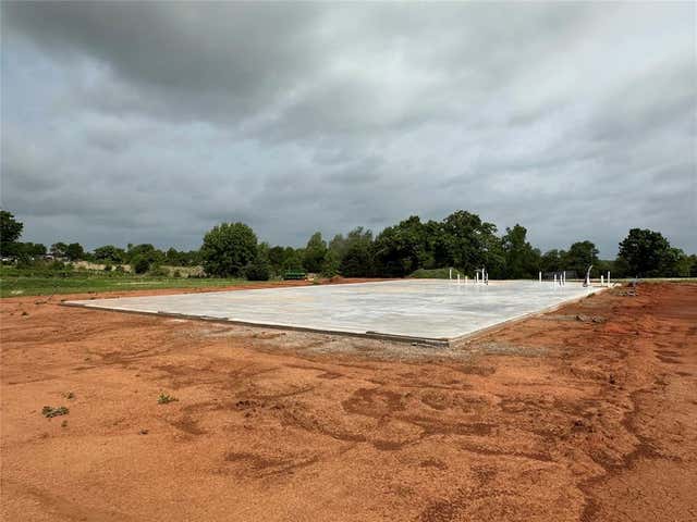 S Anderson Rd & Industrial Road