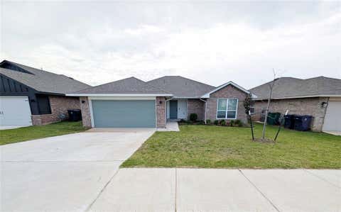 Photo of 1008 Blackjack Creek Drive, Yukon, OK 73099 (MLS # 1245500)