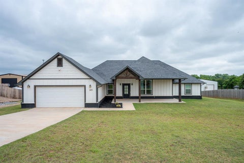 Photo of 1419 County Street 2977, Blanchard, OK 73010 (MLS # 1235296)