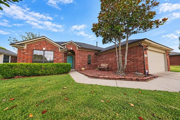 2728 NW 163RD ST, EDMOND, OK 73013 - Image c29f46f7ad157c2cc53182d02b2705ab/1097709768