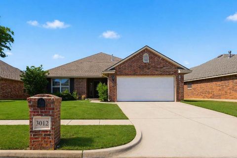Photo of 3012 NW 191st Terrace, Edmond, OK 73012 (MLS # 1224802)