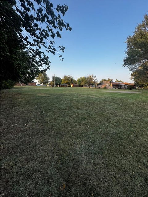 Photo of 2609 W Orbit Drive, Guthrie, OK 73044 (MLS # 1244396)