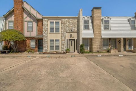 Photo of 3057 W Wilshire Boulevard, Oklahoma City, OK 73116 (MLS # 1237326)