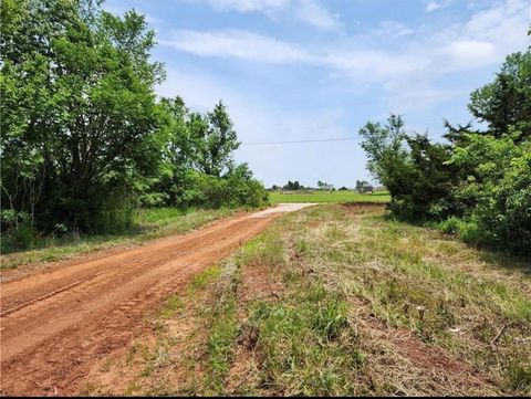 Photo of 915 Bell Lane, Blanchard, OK 73010 (MLS # 1213853)