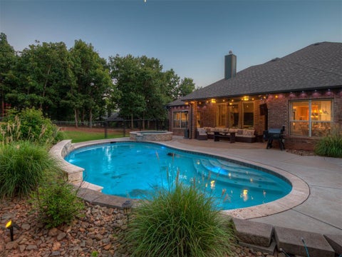 Photo of 5736 Asheville Way, Choctaw, OK 73020 (MLS # 1222849)
