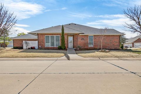 Photo of 15528 Swallowtail Road, Edmond, OK 73013 (MLS # 1216030)