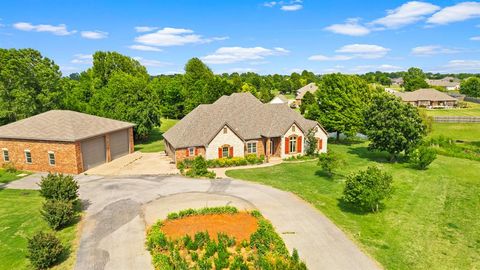 Photo of 1212 N Clear Springs Road, Mustang, OK 73064 (MLS # 1229148)