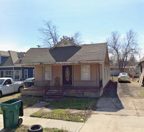 Photo of 2124 SW 21st Street, Oklahoma City, OK 73108 (MLS # 1247751)