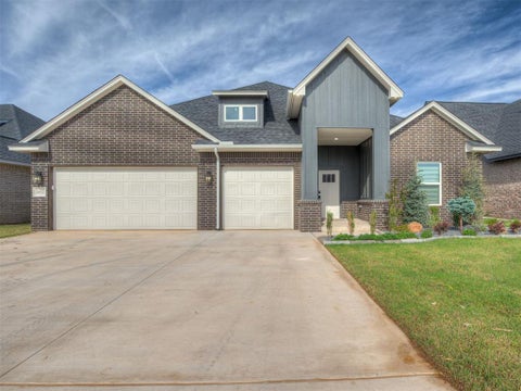 Photo of 16105 Navarra Way, Oklahoma City, OK 73170 (MLS # 1252052)