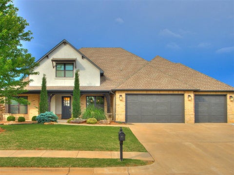 Photo of 516 Sailboat Bridge Way, Edmond, OK 73034 (MLS # 1234826)