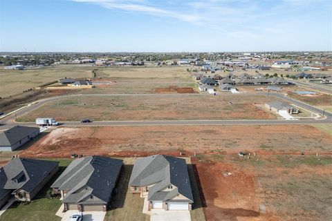 Photo of 1117 Mahogany Lane, Piedmont, OK 73078 (MLS # 1202697)