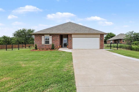 Photo of 9716 Livingston Road, Edmond, OK 73025 (MLS # 1235126)