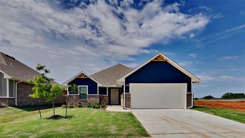 Photo of 12721 Cortona Terrace, Yukon, OK 73099 (MLS # 1228163)