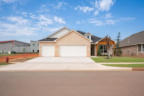 Photo of 4909 Misty Wood Lane, Mustang, OK 73064 (MLS # 1192258)