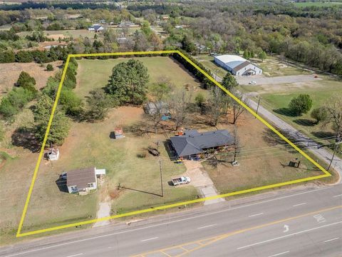 Photo of 16995 NE 23rd Street, Choctaw, OK 73020 (MLS # 1222573)