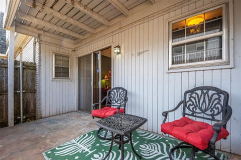 Photo of 11307 N May Avenue #D, Oklahoma City, OK 73120 (MLS # 1250534)