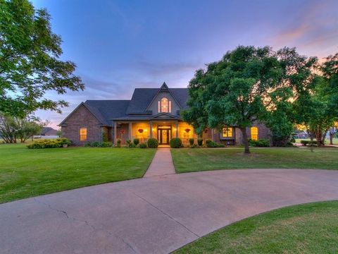 Photo of 2612 NW 176th Street, Edmond, OK 73012 (MLS # 1226954)