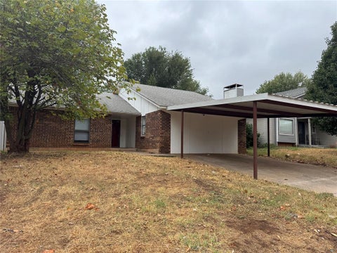 Photo of 108 London Lane, Oklahoma City, OK 73110 (MLS # 1248147)