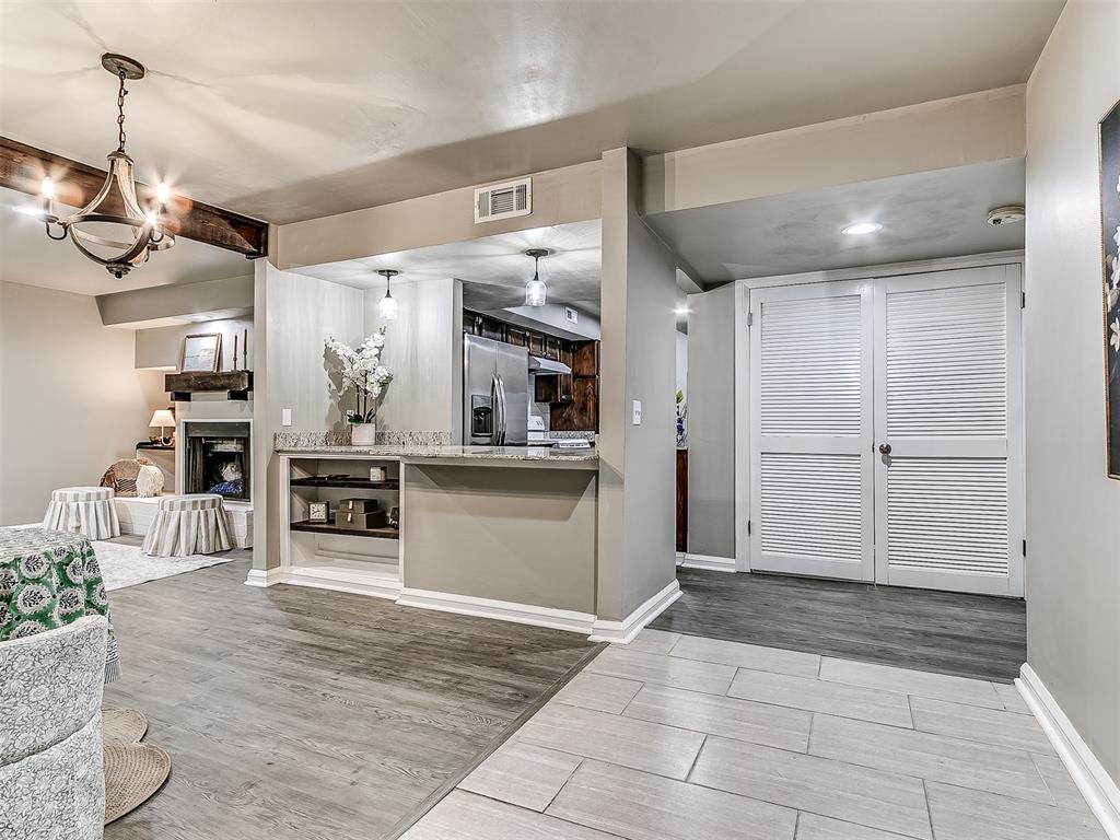 600 NW 4th Street 208N
