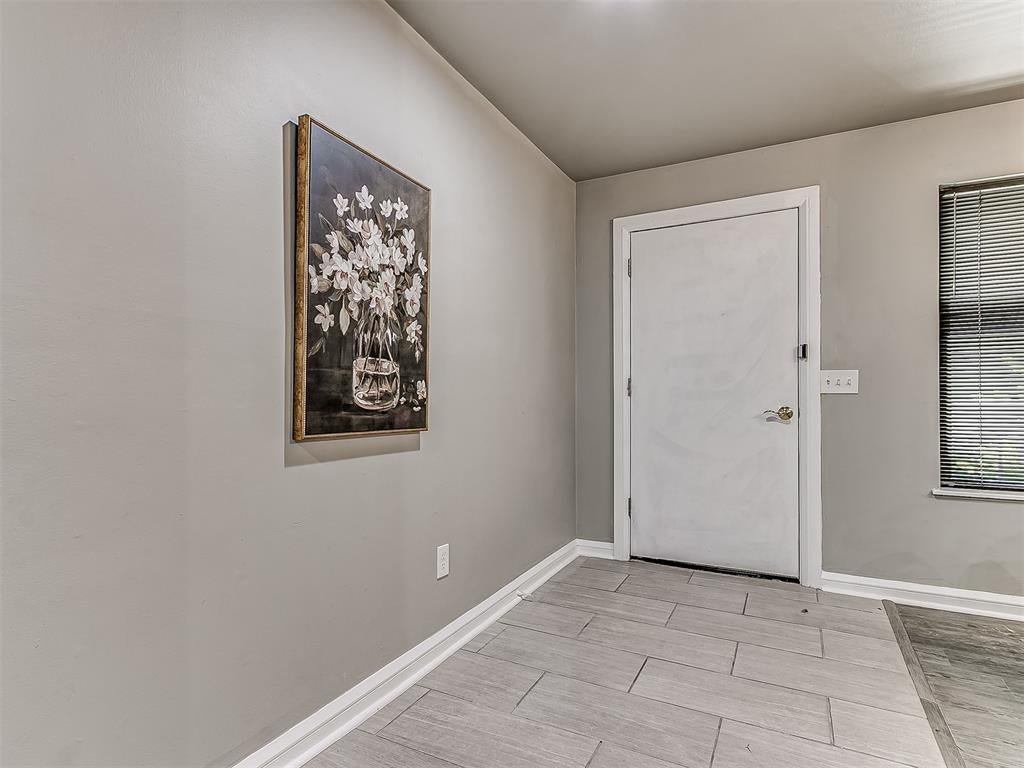 600 NW 4th Street 208N