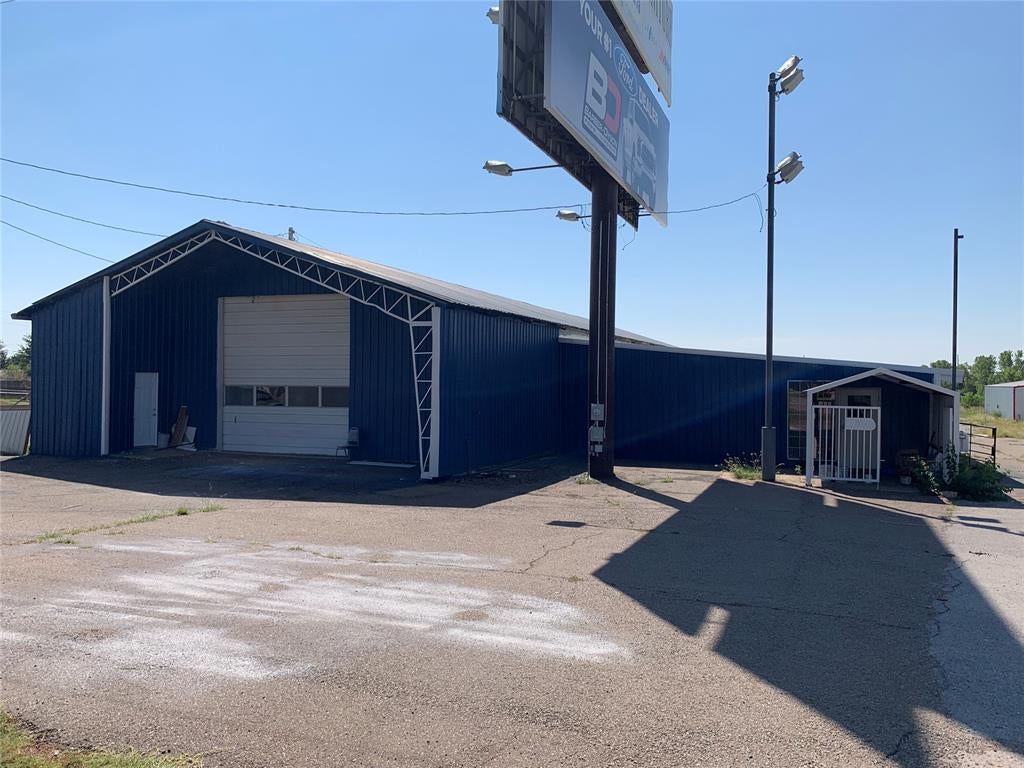 3520 W 3Rd St, Elk City, OK 73644
