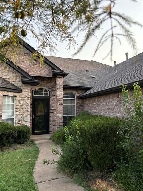 Photo of 2009 Del Simmons Drive, Edmond, OK 73003 (MLS # 1241327)