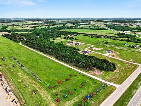 Photo of 841 Meadow park Road, Guthrie, OK 73044 (MLS # 1210829)