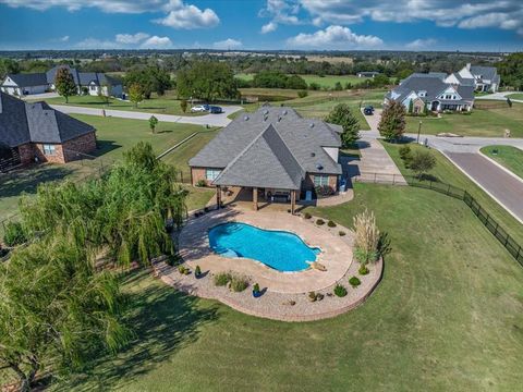 Photo of 1582 High Ridge Drive, Blanchard, OK 73010 (MLS # 1224225)